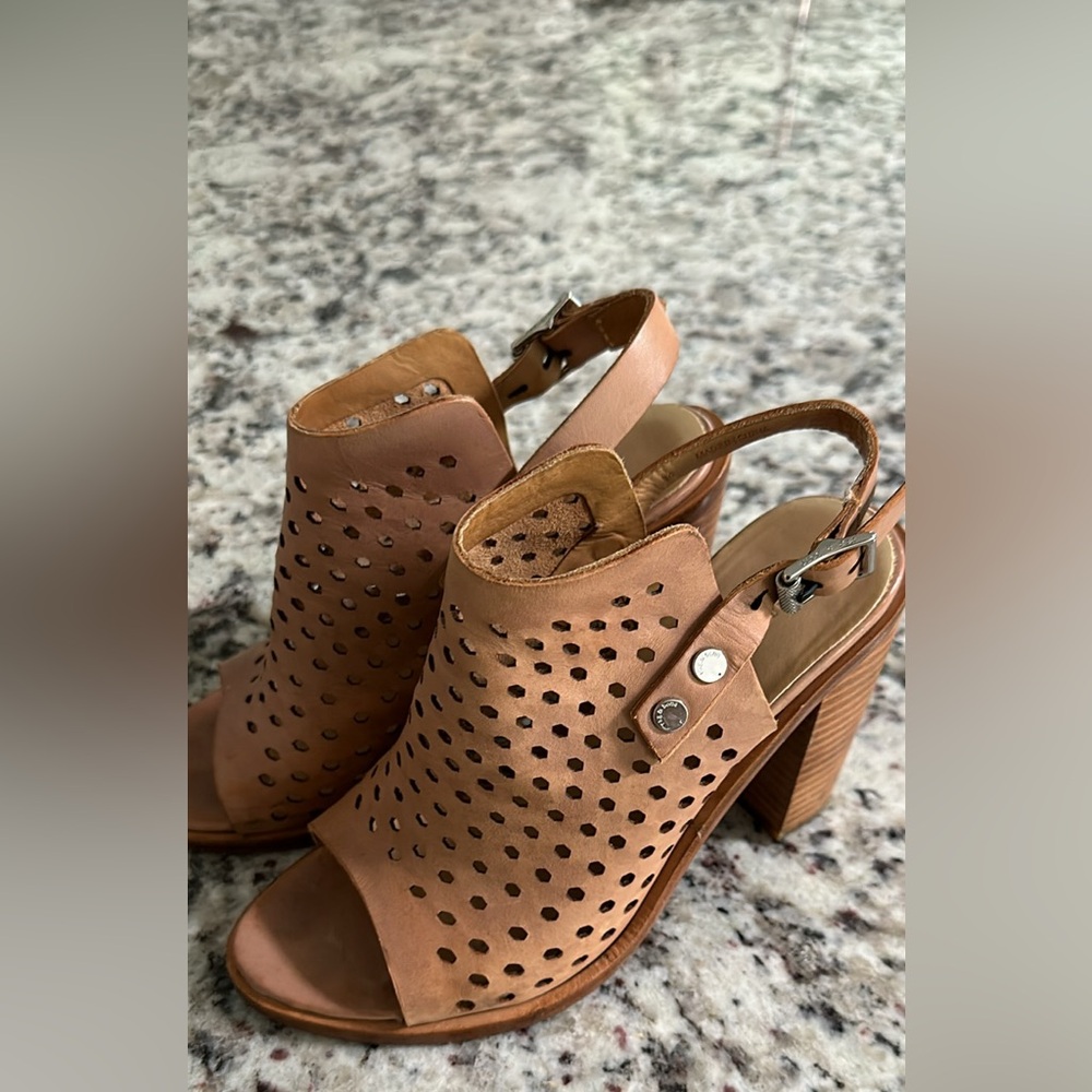 Rag and Bone tan Leather Peep-Toe Heels